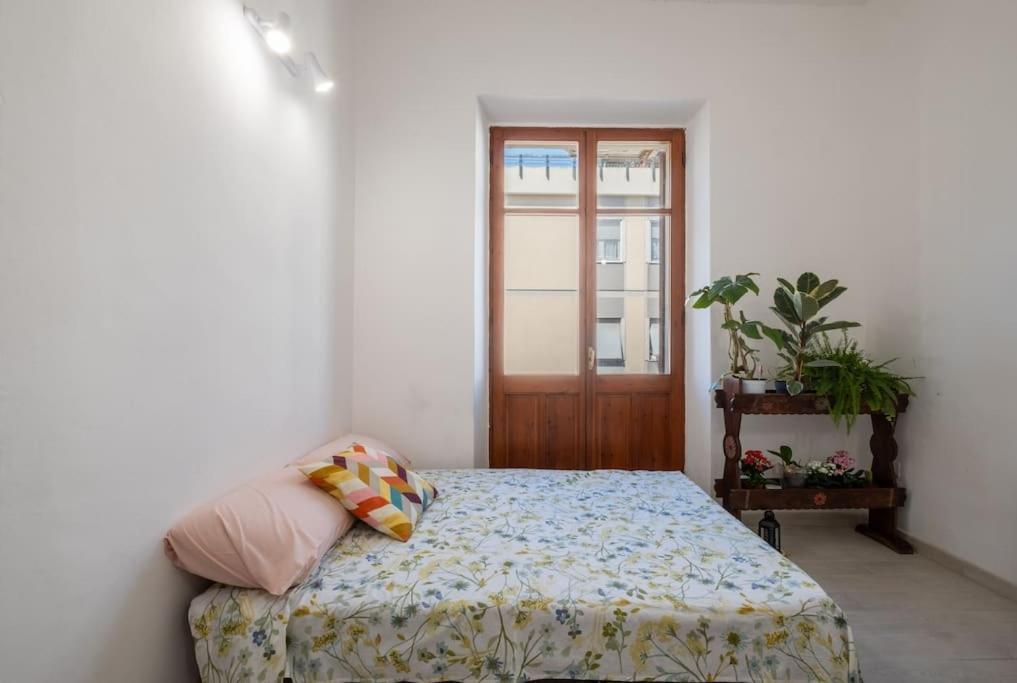 شقة Casa Ofride -Centro-Poetto 10 Min-Wi-Fi-Netflix كالياري المظهر الخارجي الصورة